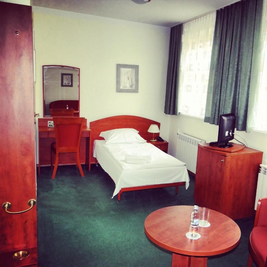 Отель Hotel Wkra Дзялдово-31