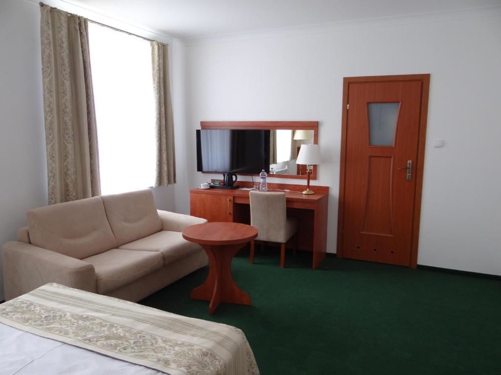 Отель Hotel Wkra Дзялдово-44