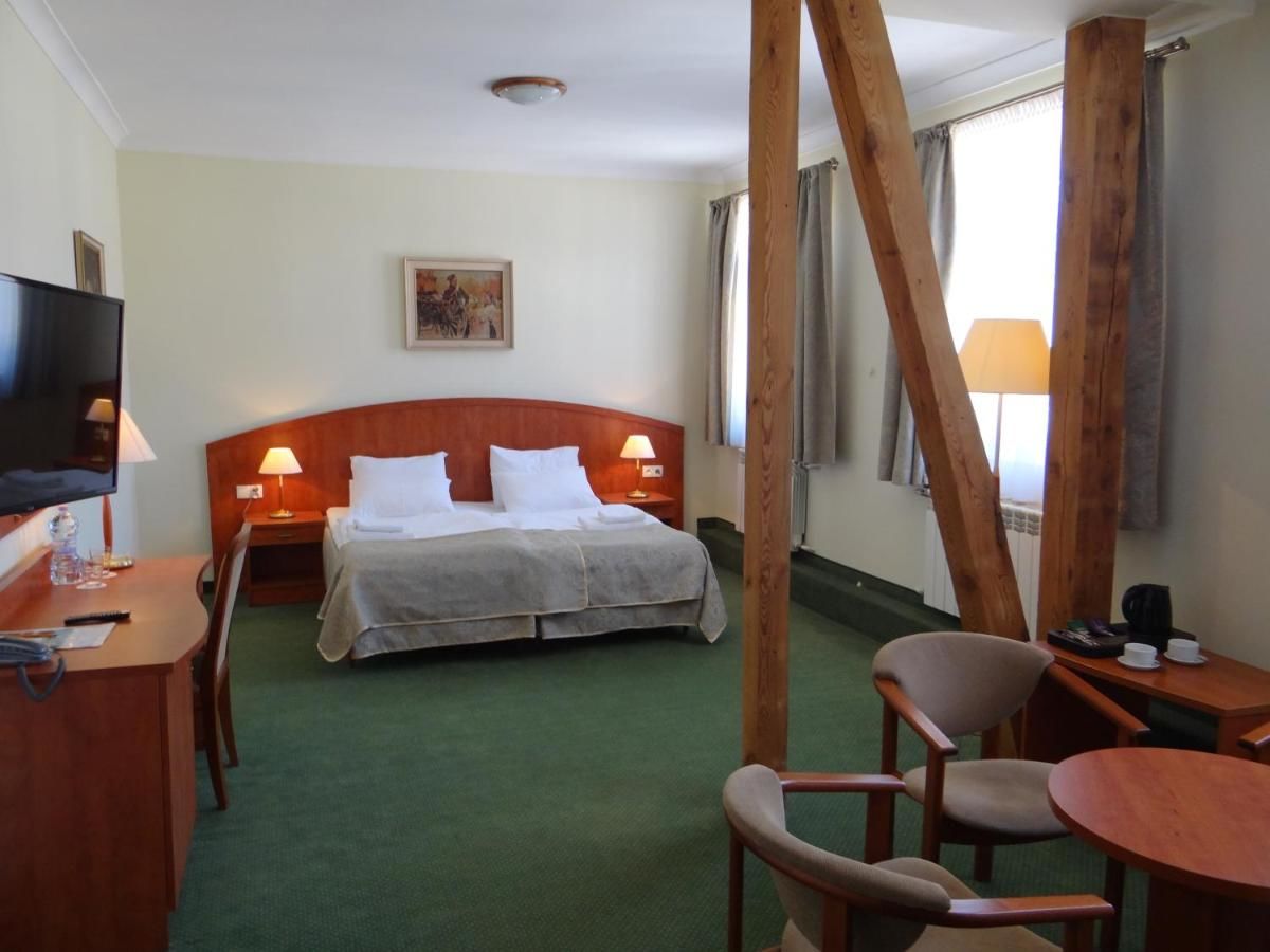 Отель Hotel Wkra Дзялдово