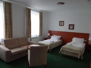 Отель Hotel Wkra Дзялдово Двухместный номер с 2 отдельными кроватями-3